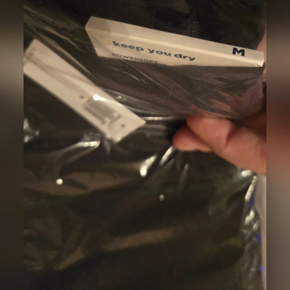 NWT | Old Navy | High-Waisted PowerSoft 7/8 Leggings | Size: M | Blackjack - Picture 13 of 13